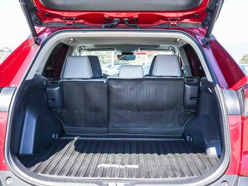 Used 2022 Toyota RAV4 XLE Premium image 28