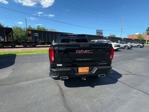 Used 2022 GMC Sierra 1500 Denali AWD/4WD image 7