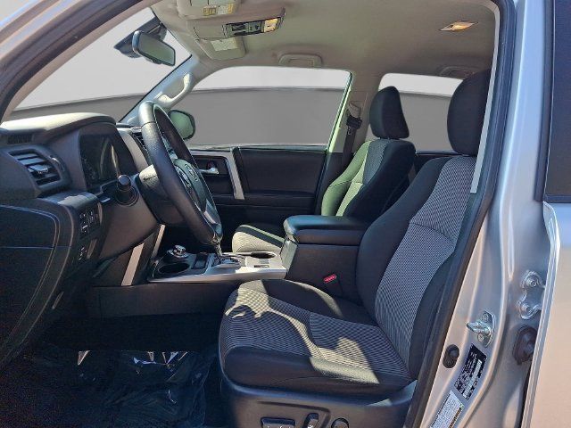 Used 2022 Toyota 4Runner SR5 AWD/4WD image 15