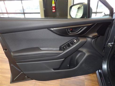 Used 2020 Subaru Crosstrek 2.0i Premium image 23