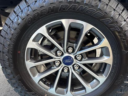 Used 2020 Ford F150 XLT w/ Equipment Group 302A Luxury AWD/4WD image 24