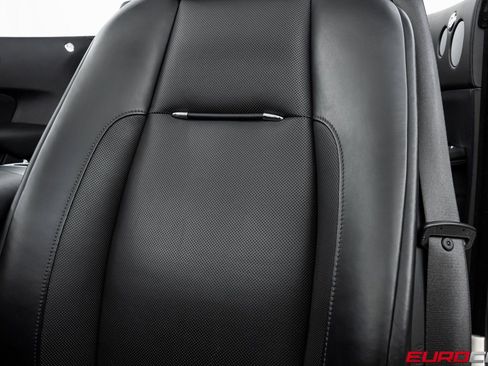 Used 2019 Rolls-Royce Dawn image 38