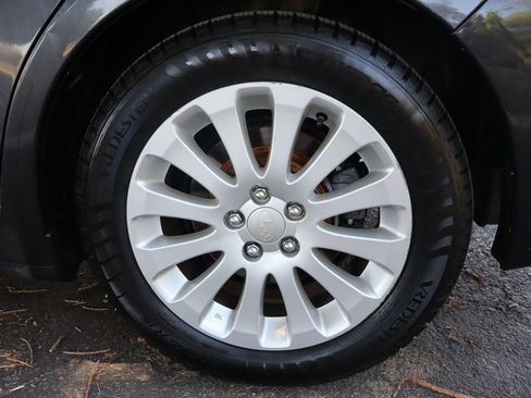 Used 2010 Subaru Impreza 2.5i Premium AWD/4WD image 42