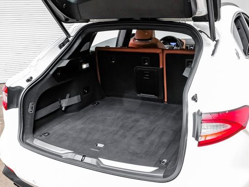 Used 2019 Maserati Levante S GranSport image 48