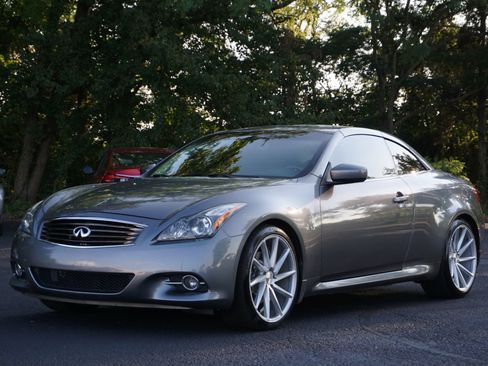 Used 2014 INFINITI Q60 Convertible w/ Premium Package RWD image 1
