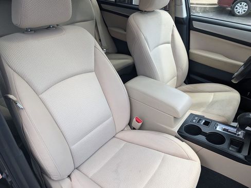 Used 2015 Subaru Outback 2.5i Premium AWD/4WD image 18