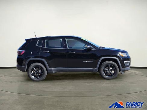Used 2018 Jeep Compass Sport w/ Cold Weather Group AWD/4WD image 4