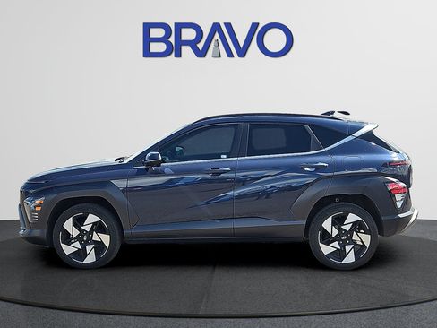Used 2024 Hyundai Kona Limited AWD/4WD image 2