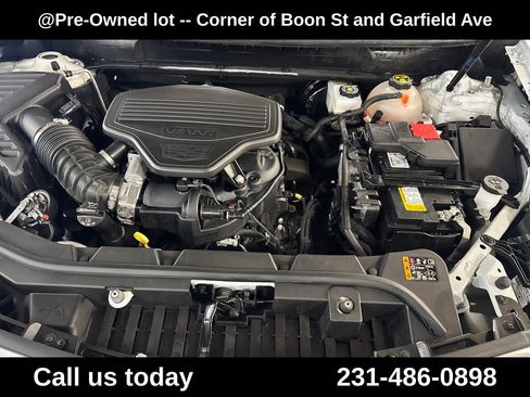 Used 2024 Cadillac XT5 Sportv w/ LPO, Floor Liner Package AWD/4WD image 10