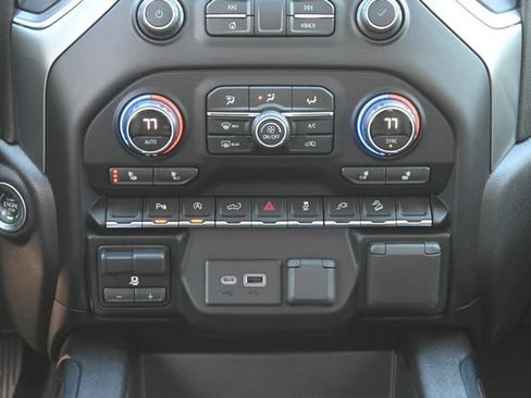 Used 2019 Chevrolet Silverado 1500 LT Trail Boss image 18