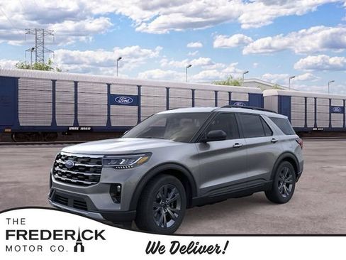 New 2026 Ford Explorer Active AWD/4WD image 1