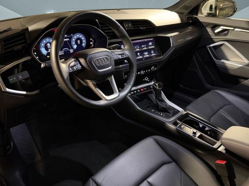 Certified 2025 Audi Q3 2.0T Premium w/ Convenience Package AWD/4WD image 4