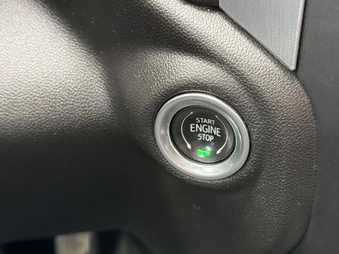 Used 2021 GMC Sierra 1500 SLE image 21