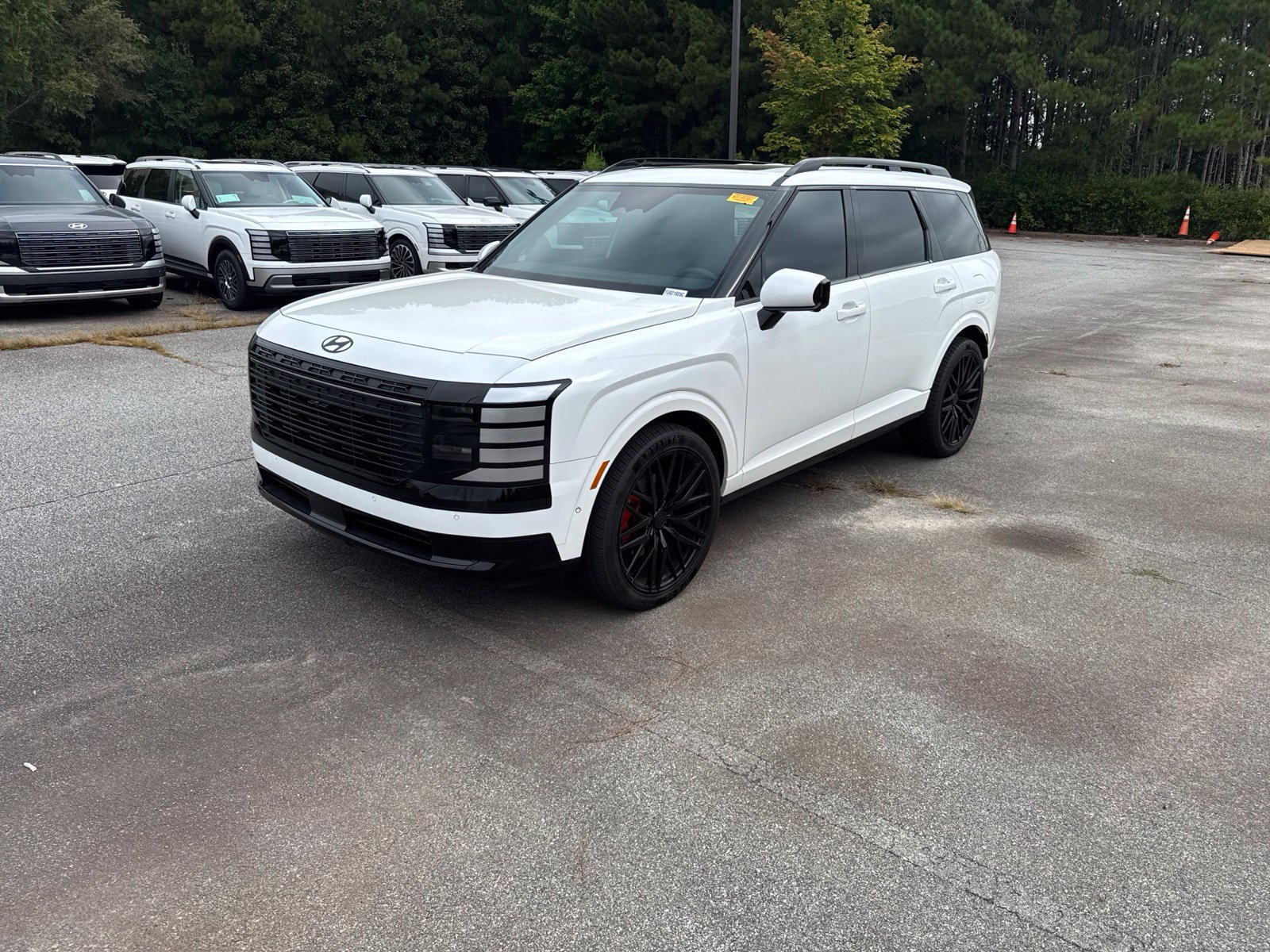 Used 2026 Hyundai Palisade Calligraphy FWD image 1