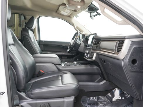 Used 2024 Ford Expedition Max XLT AWD/4WD image 13