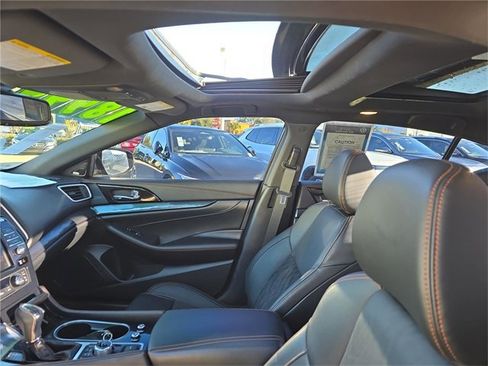 Used 2021 Nissan Maxima SR w/ Sport Mat Group image 26