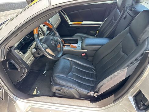 Used 2004 Cadillac XLR RWD image 5