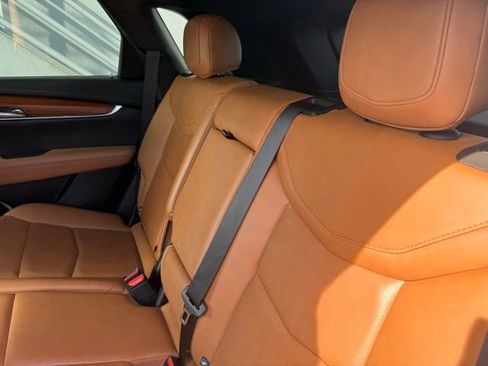 Used 2021 Cadillac XT5 Premium Luxury FWD image 13