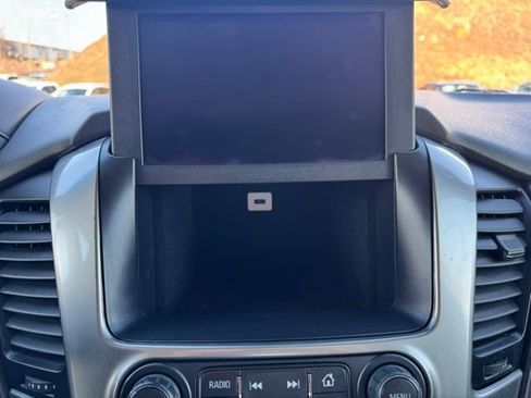 Used 2015 Chevrolet Suburban LTZ image 41