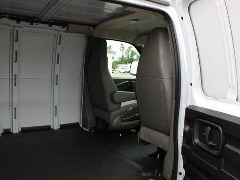 Used 2025 Chevrolet Express 2500 Extended w/ Driver Convenience Package RWD image 9