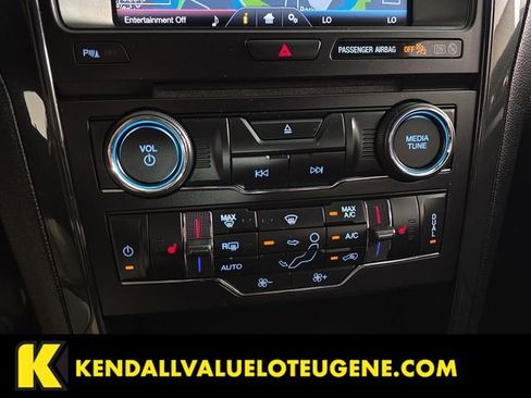 Used 2016 Ford Explorer XLT w/ Equipment Group 202A image 15