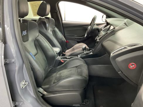 Used 2017 Ford Focus RS AWD/4WD image 27