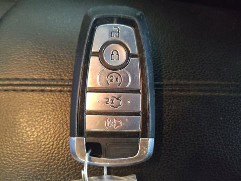 Used 2022 Ford Mustang Premium RWD image 32