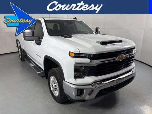 Used 2025 Chevrolet Silverado 2500 LT w/ Convenience Package AWD/4WD image 1
