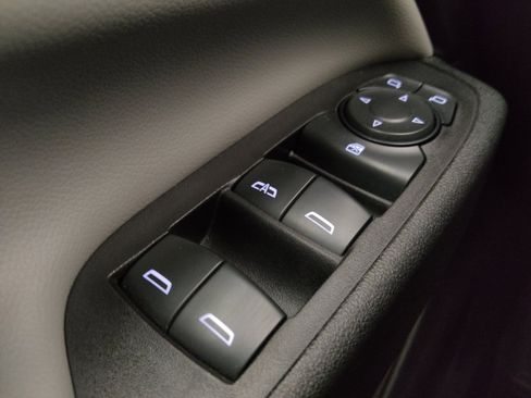 Used 2021 Chevrolet Equinox LS AWD/4WD image 27