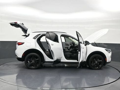 Used 2022 Buick Envision Preferred w/ Sport Touring Package image 32