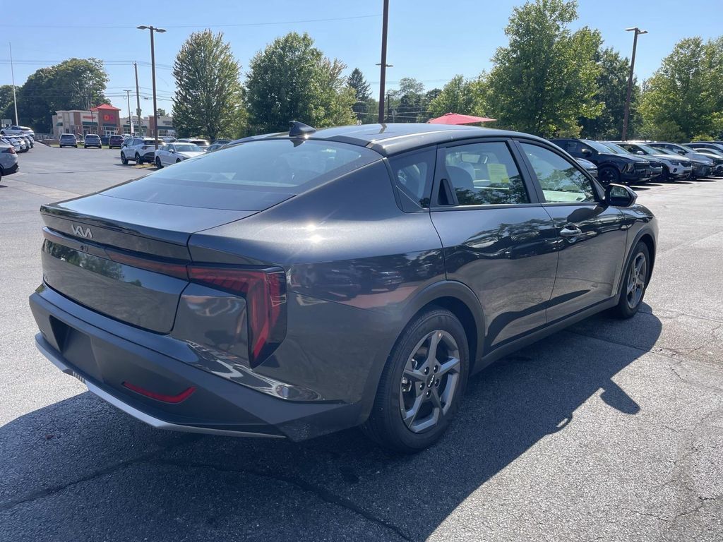 Used 2025 Kia K4 FWD image 7