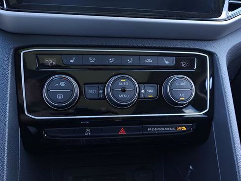 Certified 2023 Volkswagen Atlas SE w/ Panoramic Sunroof Package FWD image 28