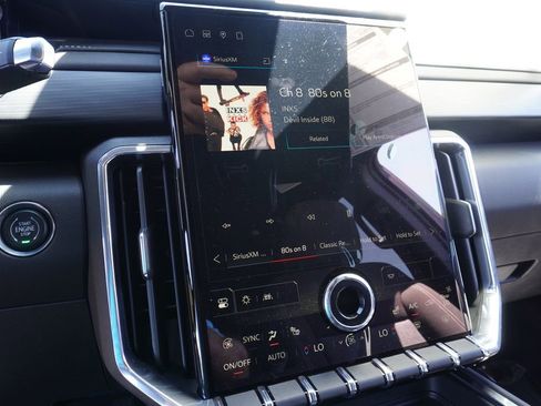 New 2025 GMC Acadia Elevation image 19