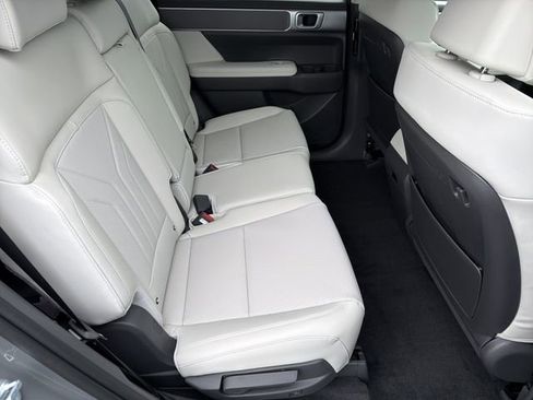 New 2026 Hyundai Santa Fe SEL FWD image 15