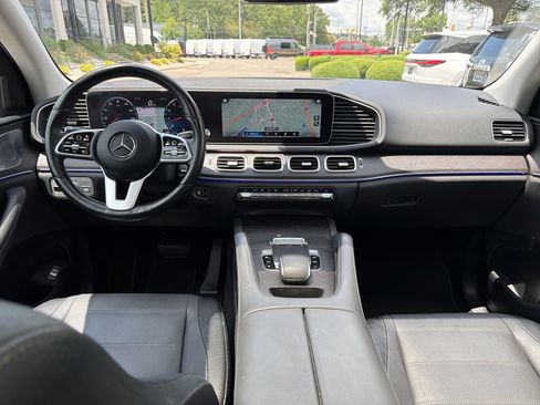 Used 2020 Mercedes-Benz GLE 350 4MATIC image 2