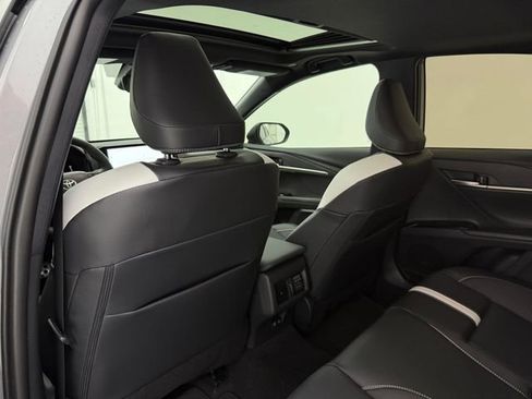 Used 2026 Toyota Camry SE w/ Multimedia Upgrade Package image 30