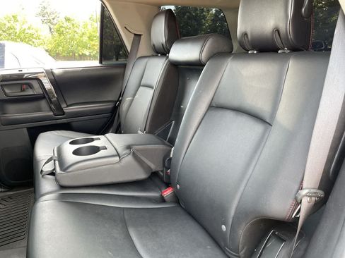Used 2016 Toyota 4Runner Trail Premium AWD/4WD image 18