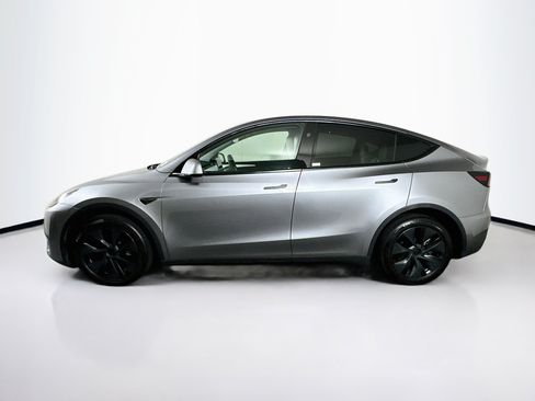 Used 2025 Tesla Model Y Long Range AWD/4WD image 4