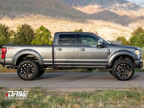 Used 2017 Ford F250 Platinum w/ Platinum Ultimate Package image 11