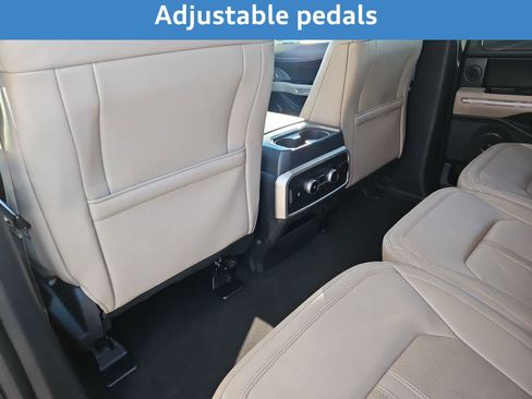 Used 2024 Ford Expedition Max Limited image 20