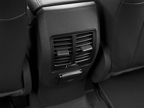 Used 2013 Ford C-MAX Energi SEL FWD image 52