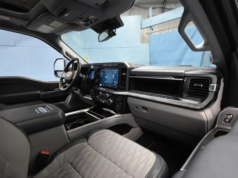 Used 2024 Ford F250 Limited AWD/4WD image 28