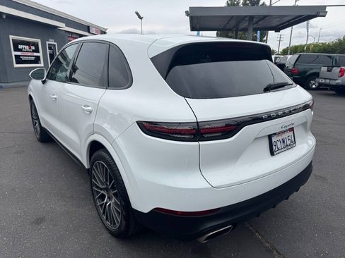Used 2020 Porsche Cayenne AWD/4WD image 7