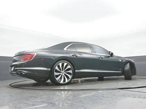 Used 2022 Bentley Flying Spur V8 AWD/4WD image 36
