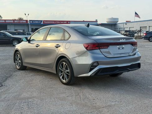 Used 2023 Kia Forte LXS image 7