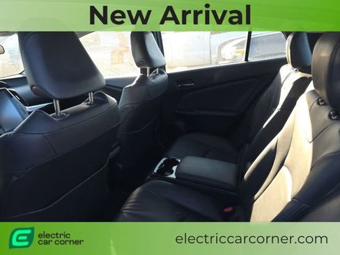 Used 2018 Toyota Prius Prime Plus image 6