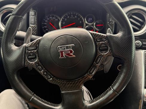 Used 2010 Nissan GT-R Premium AWD/4WD image 14
