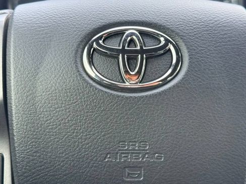 Used 2022 Toyota Tacoma TRD Off-Road w/ Technology Package AWD/4WD image 24