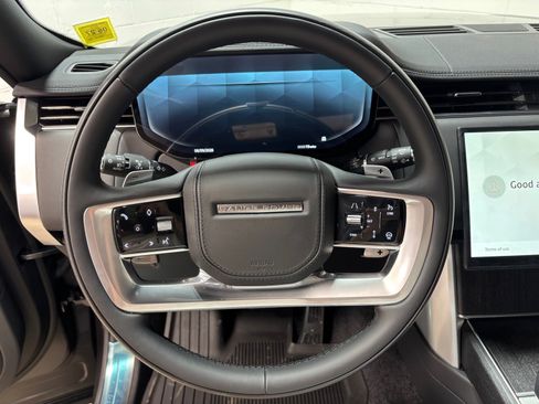 New 2026 Land Rover Range Rover Long Wheelbase SE AWD/4WD image 17