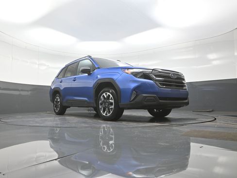 New 2026 Subaru Forester Premium AWD/4WD image 9
